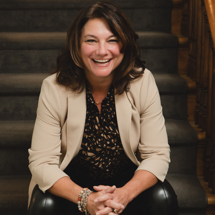 Rhonda Arnott Podcast Host